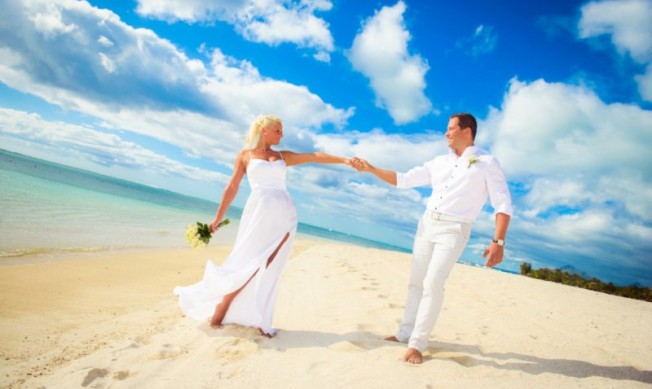 Cestovní kancelář DELUXEA – specialista na svatby na pláži a zájezdy na klíč do zahraničí